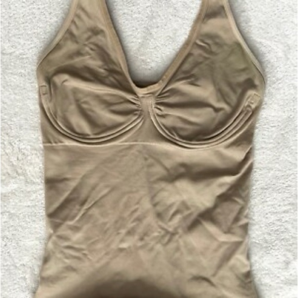 SPANX Underwire Shaping Cami Size M